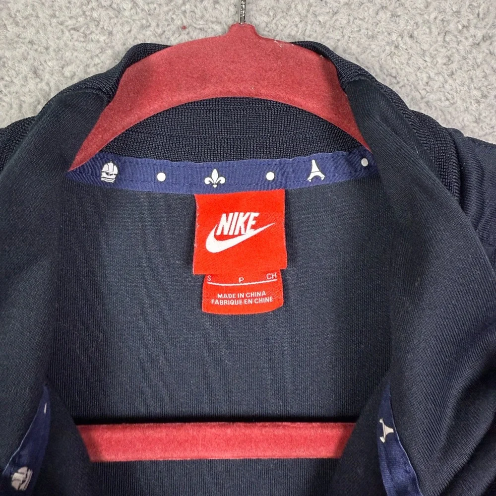 Nike paris saint